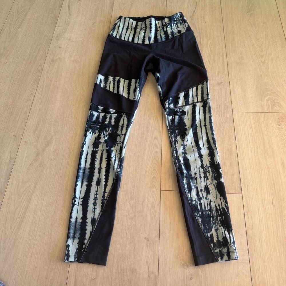 THE NORTH FACE Motivation High Rise Leggings Blue Print Sz S